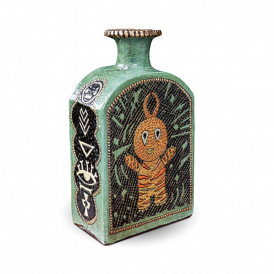 LUCINDA MUDGE, CHINA'S CHINA (BAULE MASK, IVORY COAST) ç‰›å±„æ­»äº†
2018, CERAMIC, GOLD LUSTRE