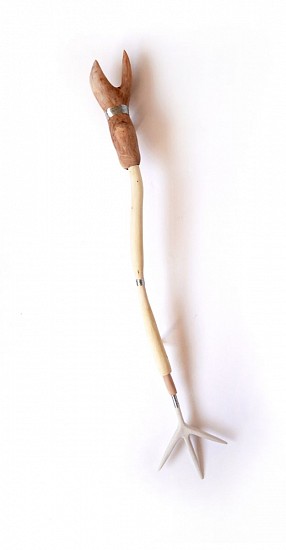 BARBARA WILDENBOER, SYNCRETIC ARTEFACTS & CRAFTED IDIOSYNCRASIES III
2025, OLIVE, FIG, PORCELAIN & THREAD