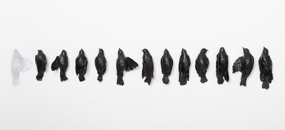 NICOLA BAILEY, GHOST BIRD/CONSTELLATION OF SILENCE III
2021, BRONZE AND GLASS